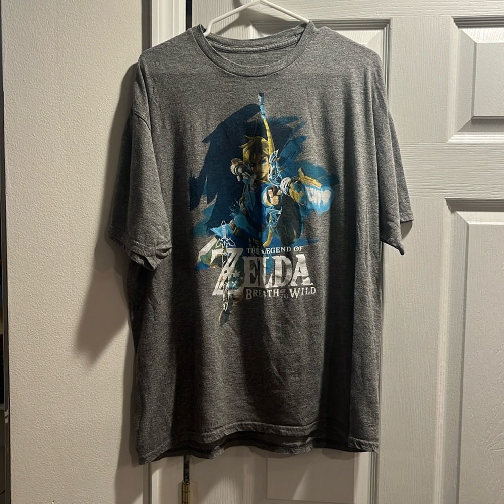 Like New 2xl The Legends of Zelda Breath of the Wild T-shirt